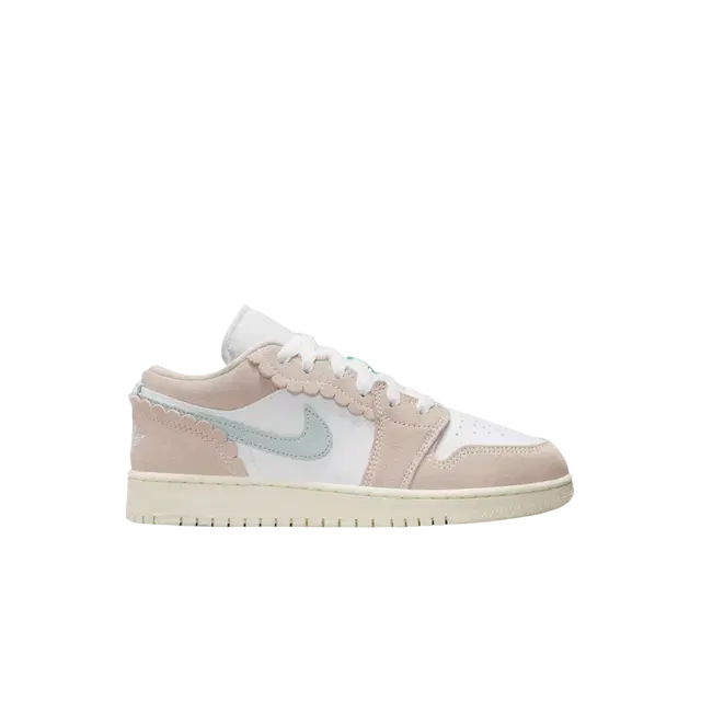 Jordan (GS) Jordan 1 Low SE Scalloped Edge - view 1