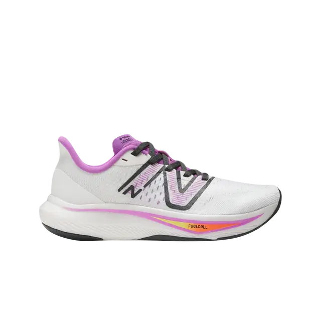 New Balance (W) New Balance Fuelcell Rebel V3 White Cosmic Rose - view 2
