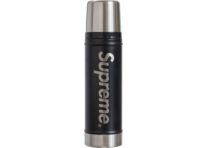 Supreme Supreme Stanley 20 oz. Vacuum Insulated Bottle Black