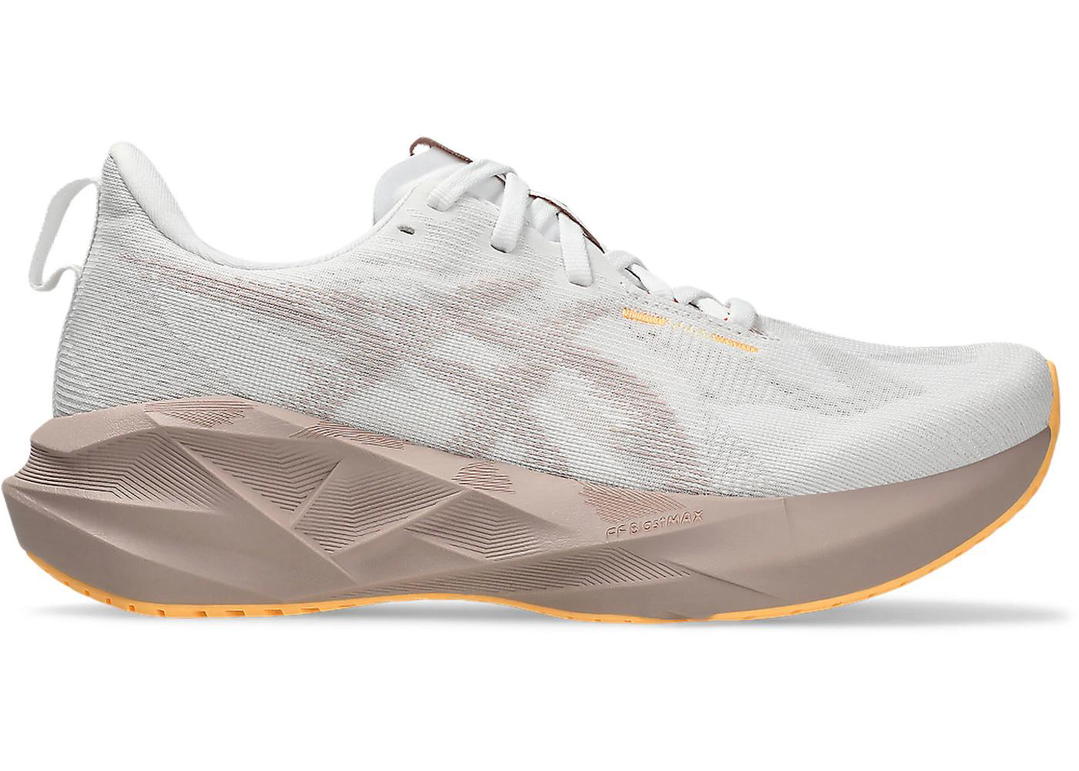 Asics Asics Novablast 5 White Fawn (Women's)