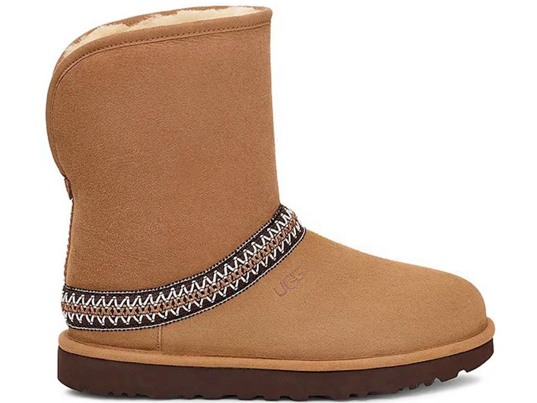 UGG UGG Classic Short Crescent Boot Chestnut (Women's)
