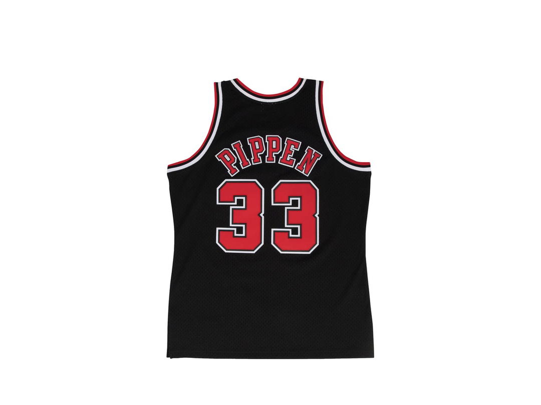 Mitchell & Ness Mitchell & Ness Chicago Bulls Scottie Pippen 1997/98 Hardwood Classics Alternate Swingman Jersey - Black - Mens