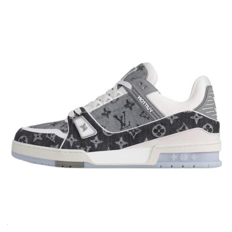 Louis Vuitton Louis Vuitton Trainer Low Top Skateboard Shoes Unisex Black White