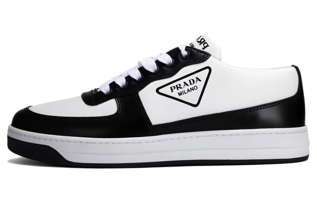 Prada Prada Low-Top Skateboard Shoes Women's Black White