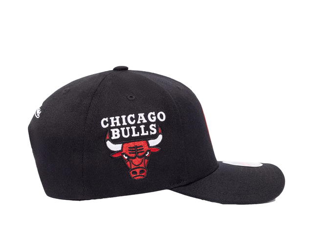 Mitchell & Ness Mitchell & Ness Chicago Bulls NBA Circle Patch Cap - Unisex - view 2