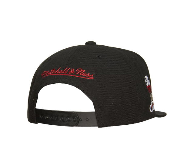 Mitchell & Ness Mitchell & Ness Chicago Bulls Champions Era Hardwood Classics Snapback - Black - view 2