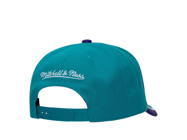 Mitchell & Ness Mitchell & Ness Charlotte Hornets Game Day Pro Hardwood Classics Snapback - Teal - view 2