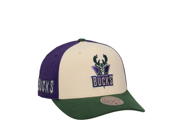 Mitchell & Ness Mitchell & Ness Milwaukee Bucks Brushed Off Pro Hardwood Classics Snapback - Off White - view 2
