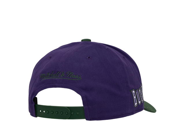 Mitchell & Ness Mitchell & Ness Milwaukee Bucks Brushed Off Pro Hardwood Classics Snapback - Off White - view 3