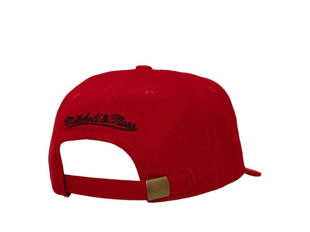 Mitchell & Ness Mitchell & Ness Chicago Bulls Retro Sport Strapback - Red - Mens