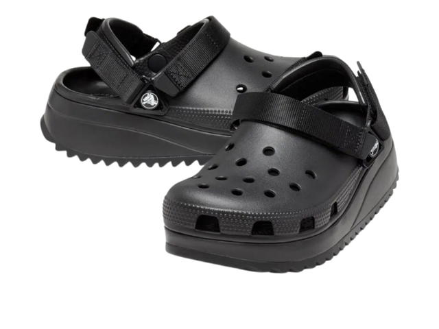 Crocs Crocs Classic Hiker Casual Sandals Unisex Black - view 3