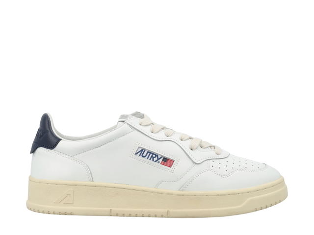 Autry Autry Medalist Low-Top Sneakers In White Leather - view 1