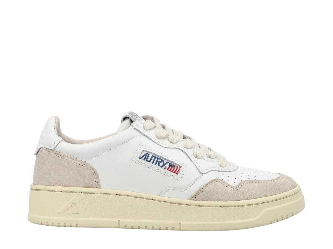 Autry Autry Medalist Low Sneakers In Suede And Leather Color White