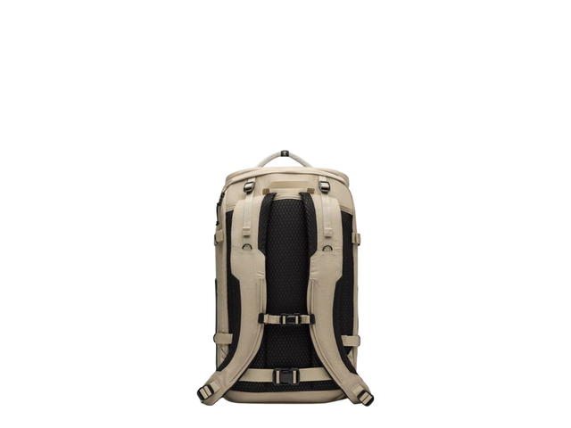 On On Speed Pack 30L Sand Black - view 2