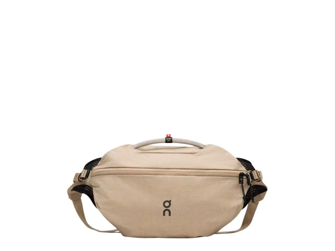 On On Sling Pack 9L Sand Black