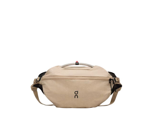 On On Sling Pack 9L Sand Black - view 1