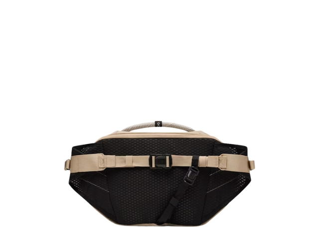 On On Sling Pack 9L Sand Black - view 2