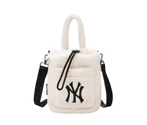 Buy MLB Cow Leather Bucket Bags Handbags Regular Women's White at Sasom – Authentic and Ready to Ship