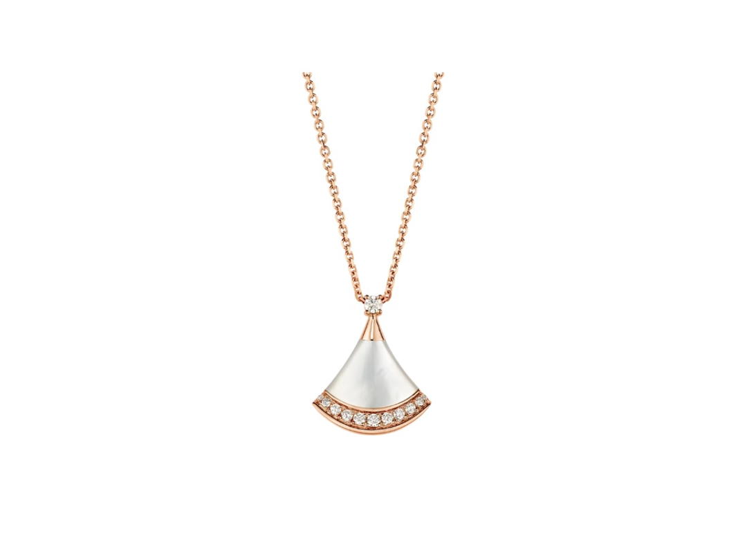 Bvlgari Bvlgari Divas’ Dream Necklace In 18 Kt Rose Gold Pendant Set With One Diamond And Mother-Of-Pearl Rose Gold