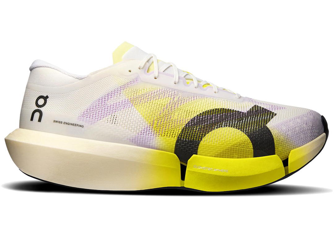 On Running On Running Cloudboom Strike 2 White Lime