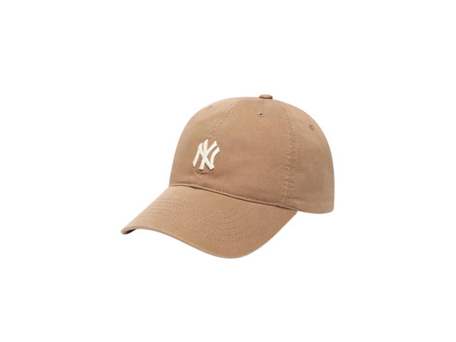 MLB MLB Rookie Unstructured New York Yankees Ball Cap Dark Beige - view 1