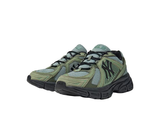 MLB MLB Trophy Runner New York Yankees Khaki (FW25) (Women's) - view 3