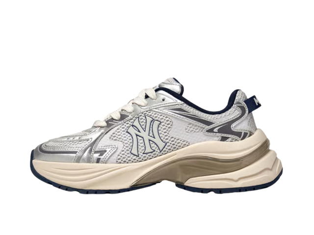 MLB MLB Curve Runner New York Yankees Grey (FW25) (Women's) - view 2