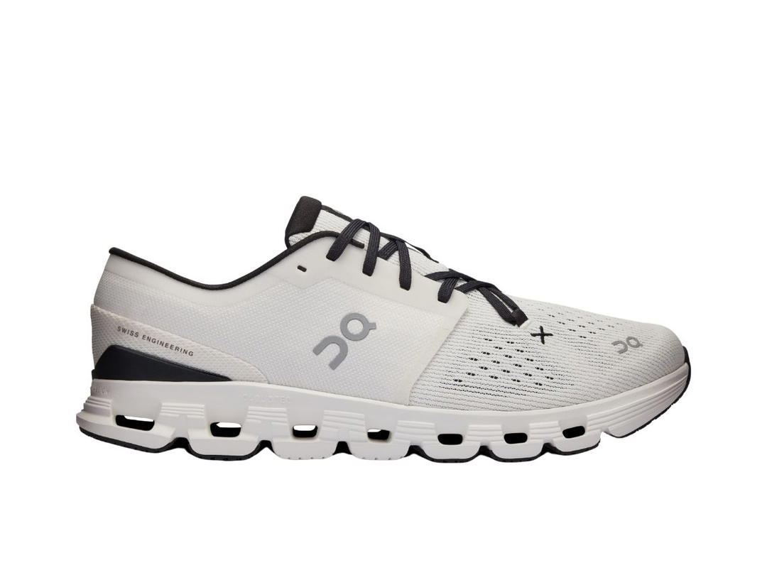 On Running On Running Cloud X 4 Ivory Black