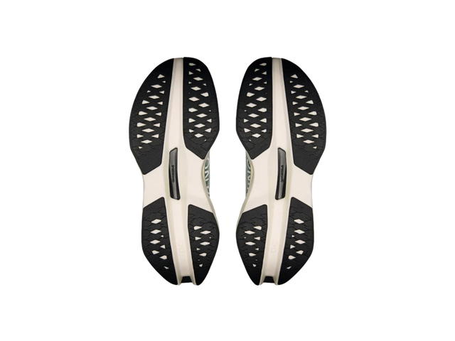 On On Cloudboom Max White Black - view 4