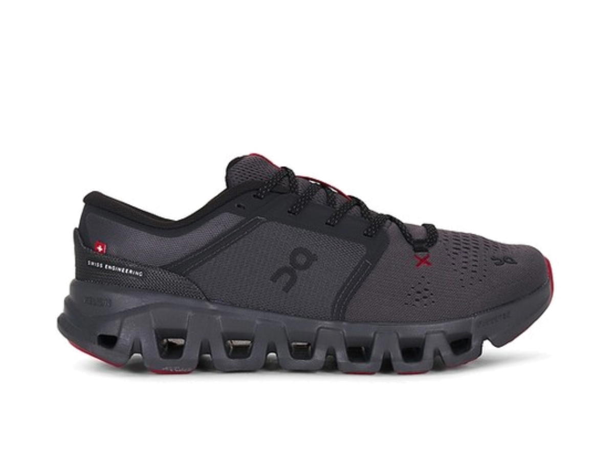 On On Cloud X 5 Eclipse & Black