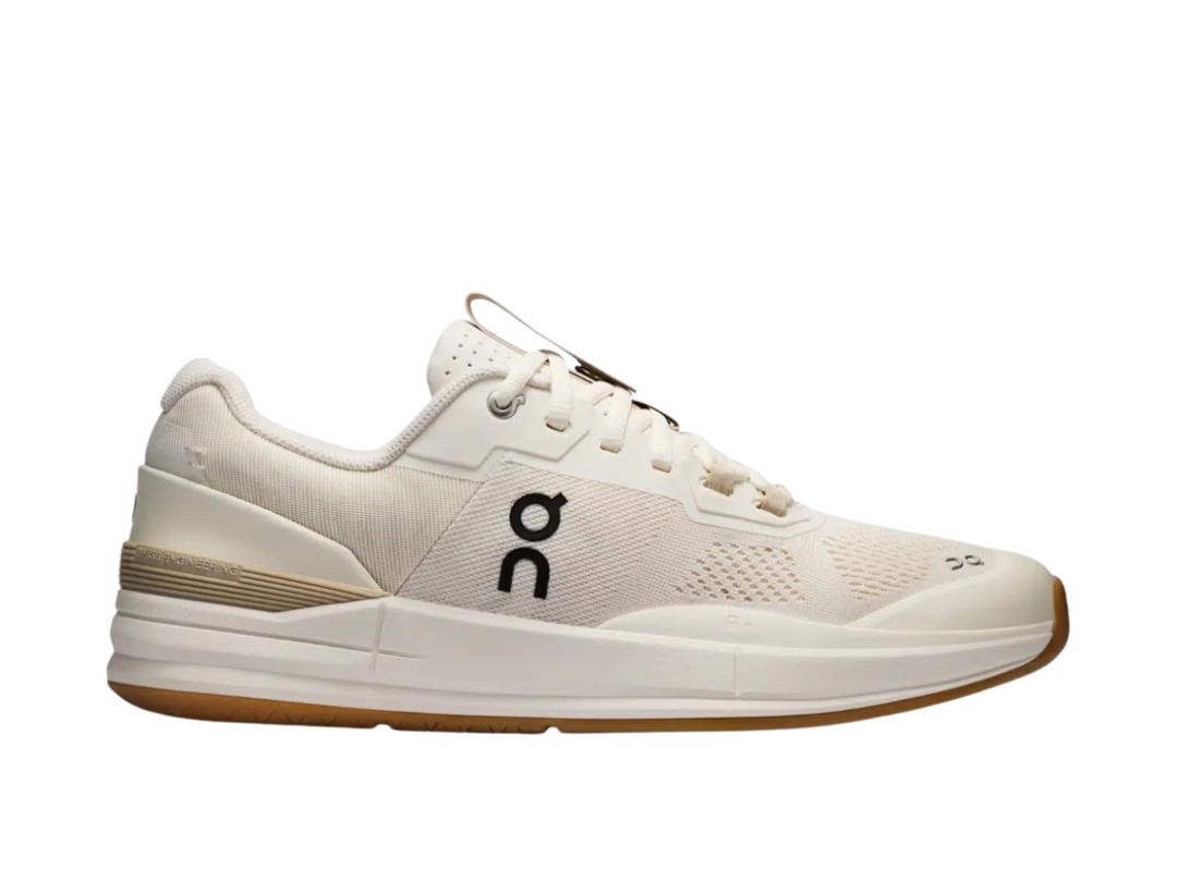 On On The Roger Pro Ivory (Women's)