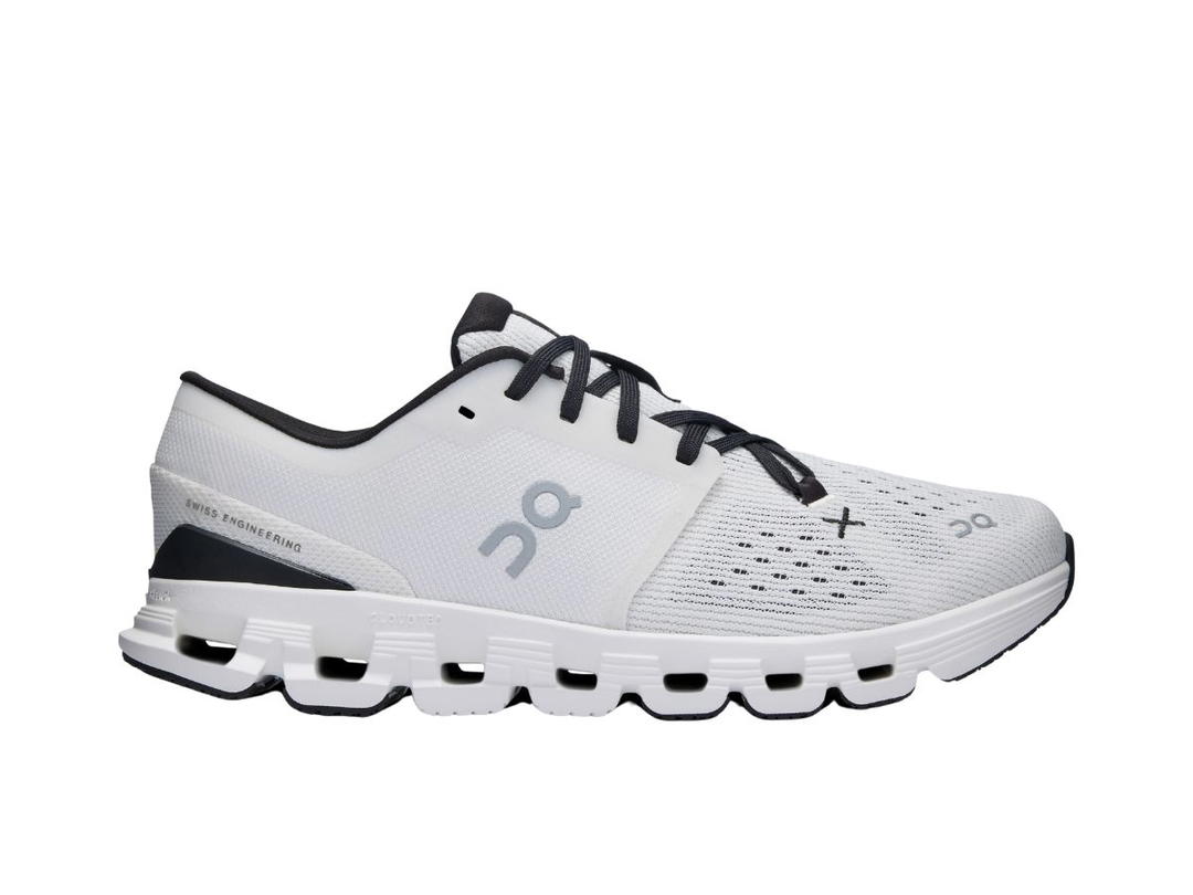 On Running On Running Cloud X 4 Ivory Black (Women's)