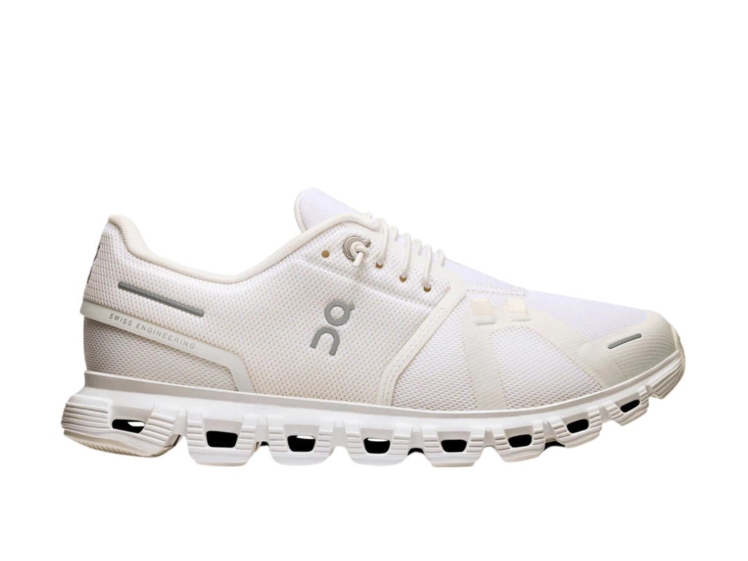 On Running On Running Cloud 6 White White (Women's)