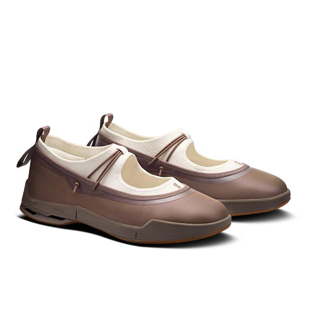 On On X Zendaya Cloudnova Moon Mary Jane Clove Ivory (Women's) - view 6