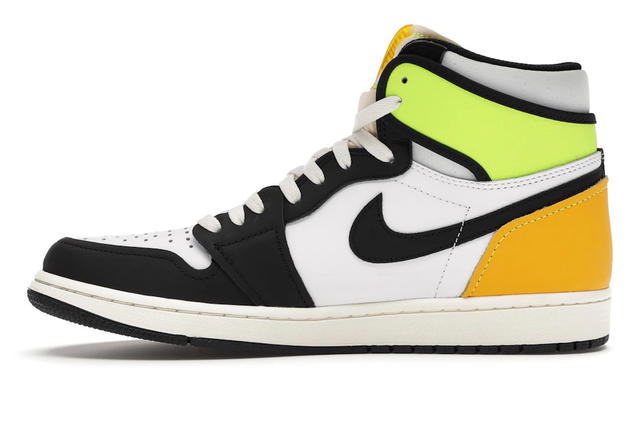 Jordan Jordan 1 Retro High White Black Volt University Gold - view 3
