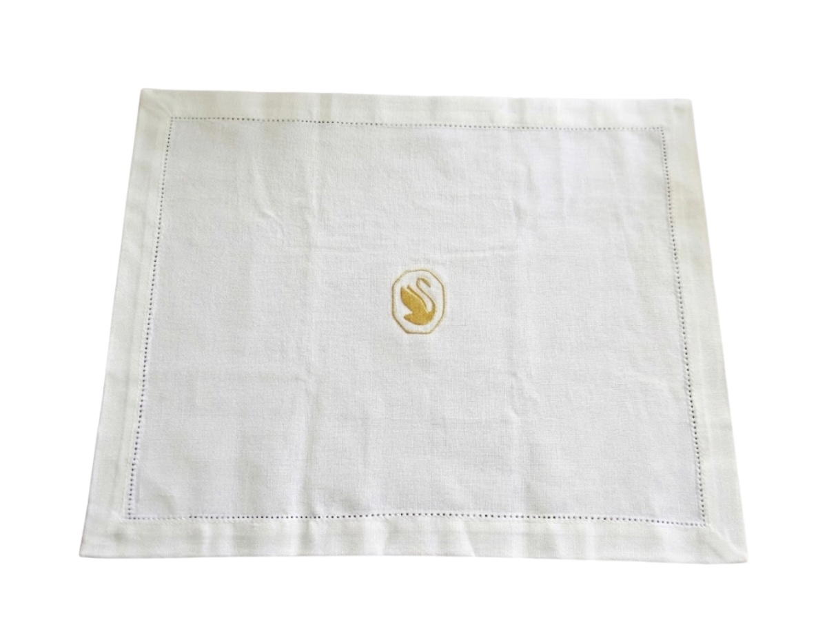 Swarovski Swarovski Gold Swan Embroidered placemats White