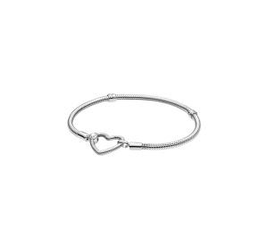 Buy Pandora Moments Heart Closure Snake Chain Bracelet Sterling Silver at Sasom – Authentic and Ready to Ship