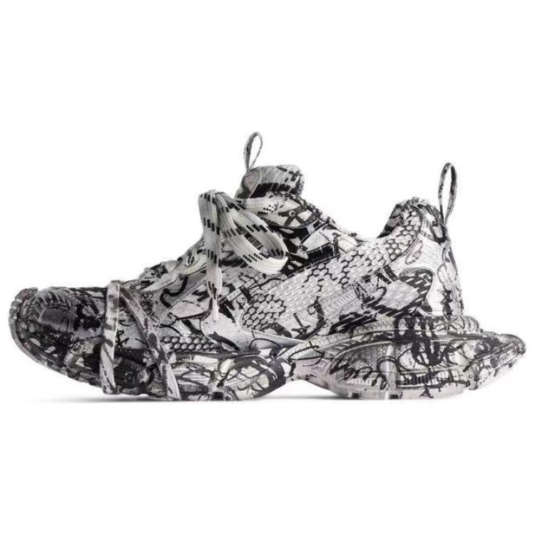 Balenciaga Balenciaga 3XL Lace Up Sneaker