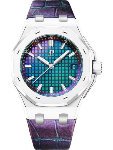 Audemars Piguet Audemars Piguet Royal Oak Offshore Selfwinding 37 White Ceramic / Chameleon