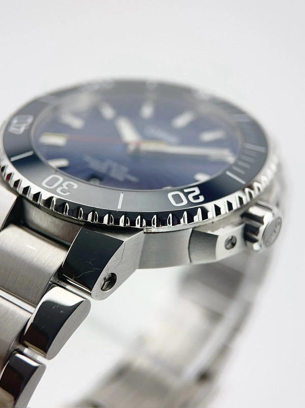 Oris Oris Aquis Sun Wukong Blue - view 3