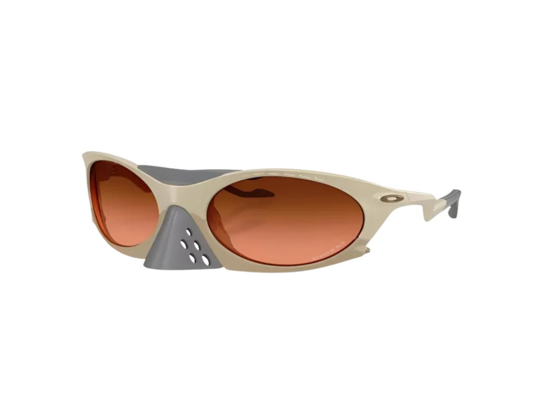 Oakley Oakley Plantaris Prizm Brown Gradient Lenses Matte Sand Frame
