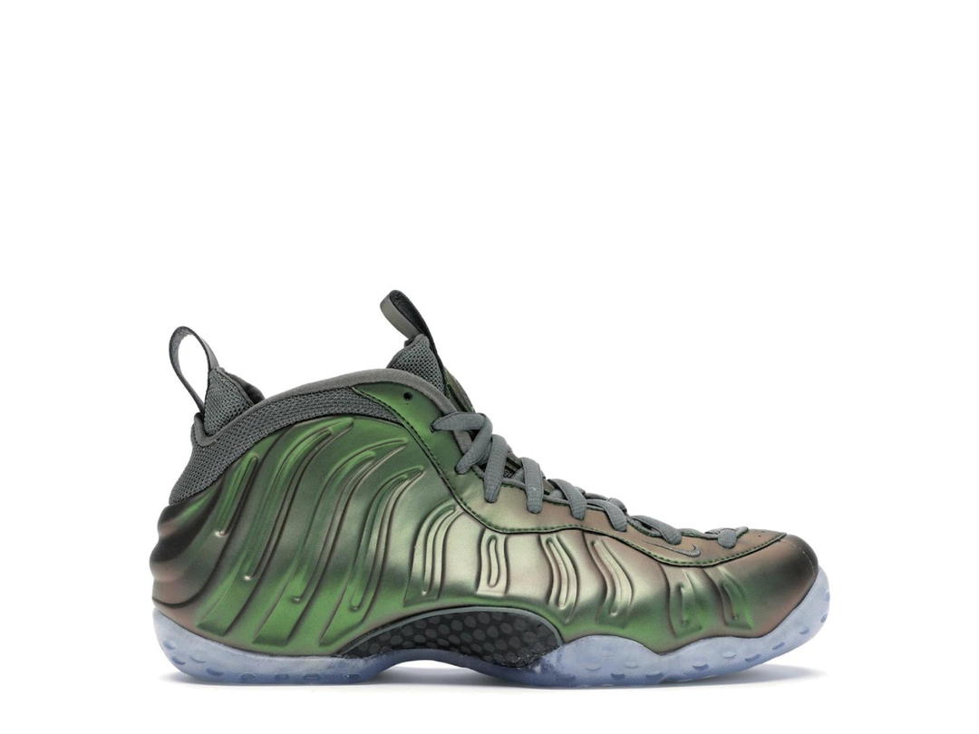 Nike Nike Air Foamposite One Iridescent (Women's)