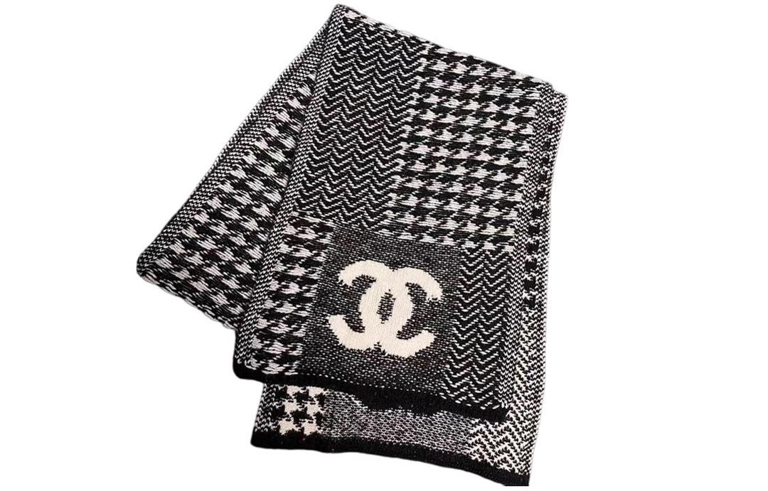 Chanel Chanel Knit Scarves Unisex