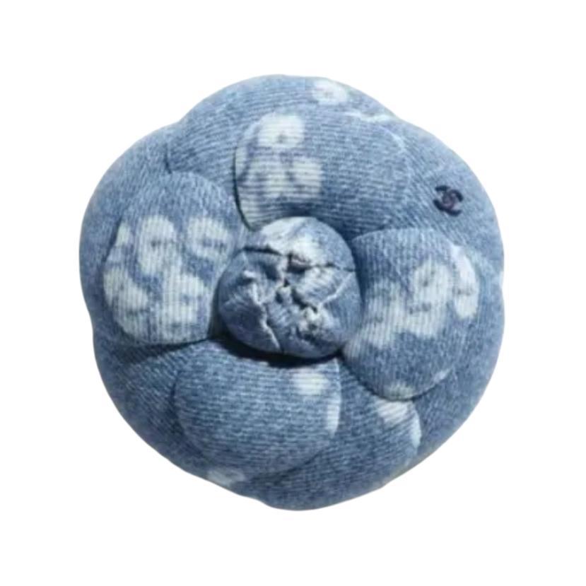 Chanel Chanel Brooches Unisex