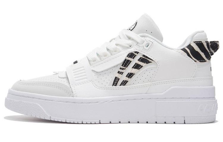 Li-Ning LiNing Rookie Anti Slip Wear Resistant Low Top Vintage Basketball Shoes Women's Ecru