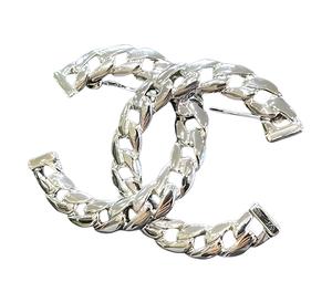 Buy Chanel Brooches Women's at Sasom – Authentic and Ready to Ship
