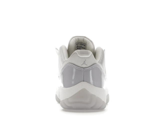 Jordan Jordan 11 Retro Low Pure Violet (Women's) - view 4