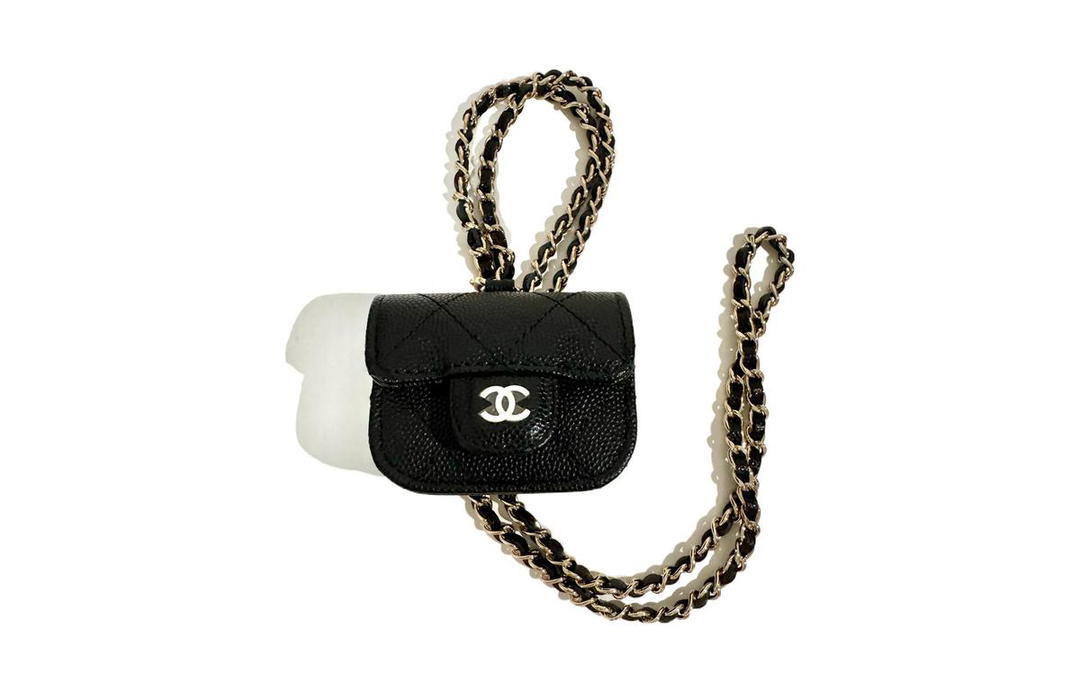 Chanel Chanel Lambskin And Gold Metal Earphone Case Women's Black