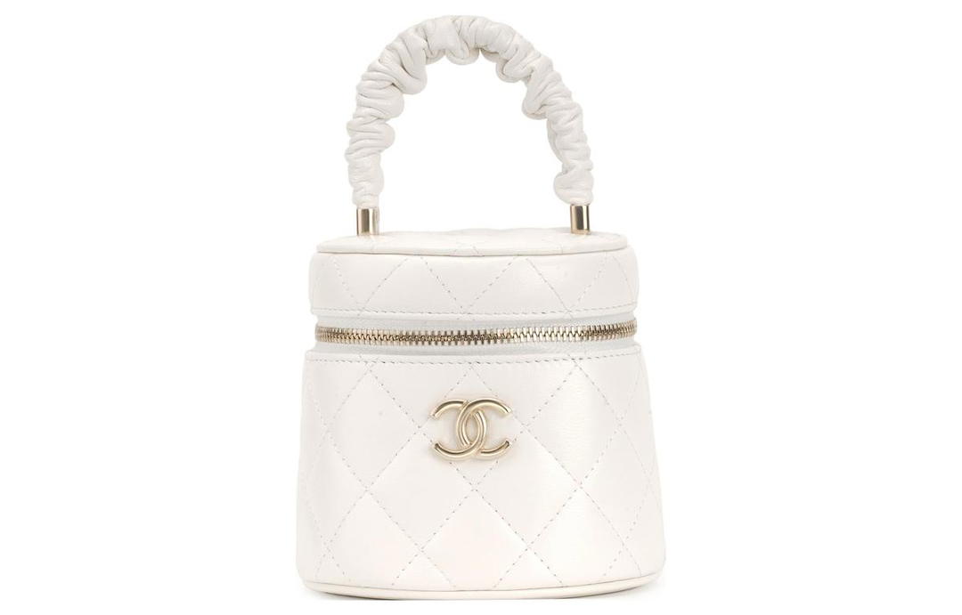 Chanel Chanel 22SS Shiny Lambskin Makeup Bags Handbags Small Size Women's White