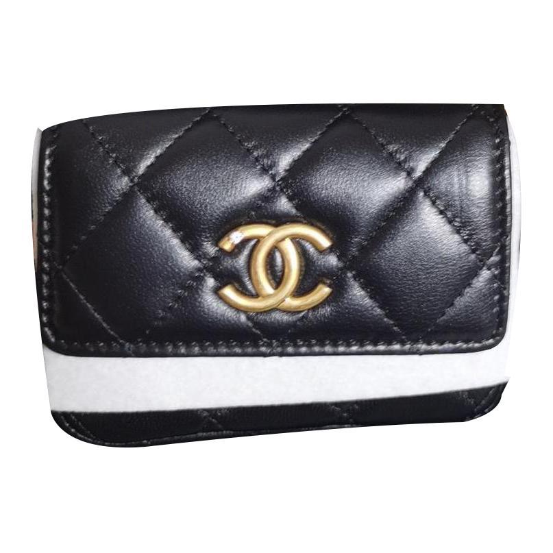 Chanel Chanel Sheepskin Fanny Pack Women's Black
